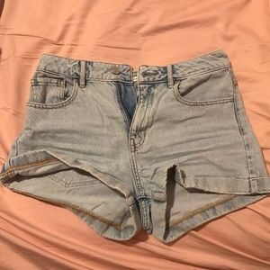 pacsun mom shorts in size 27 - used condition, but no stains or rips!